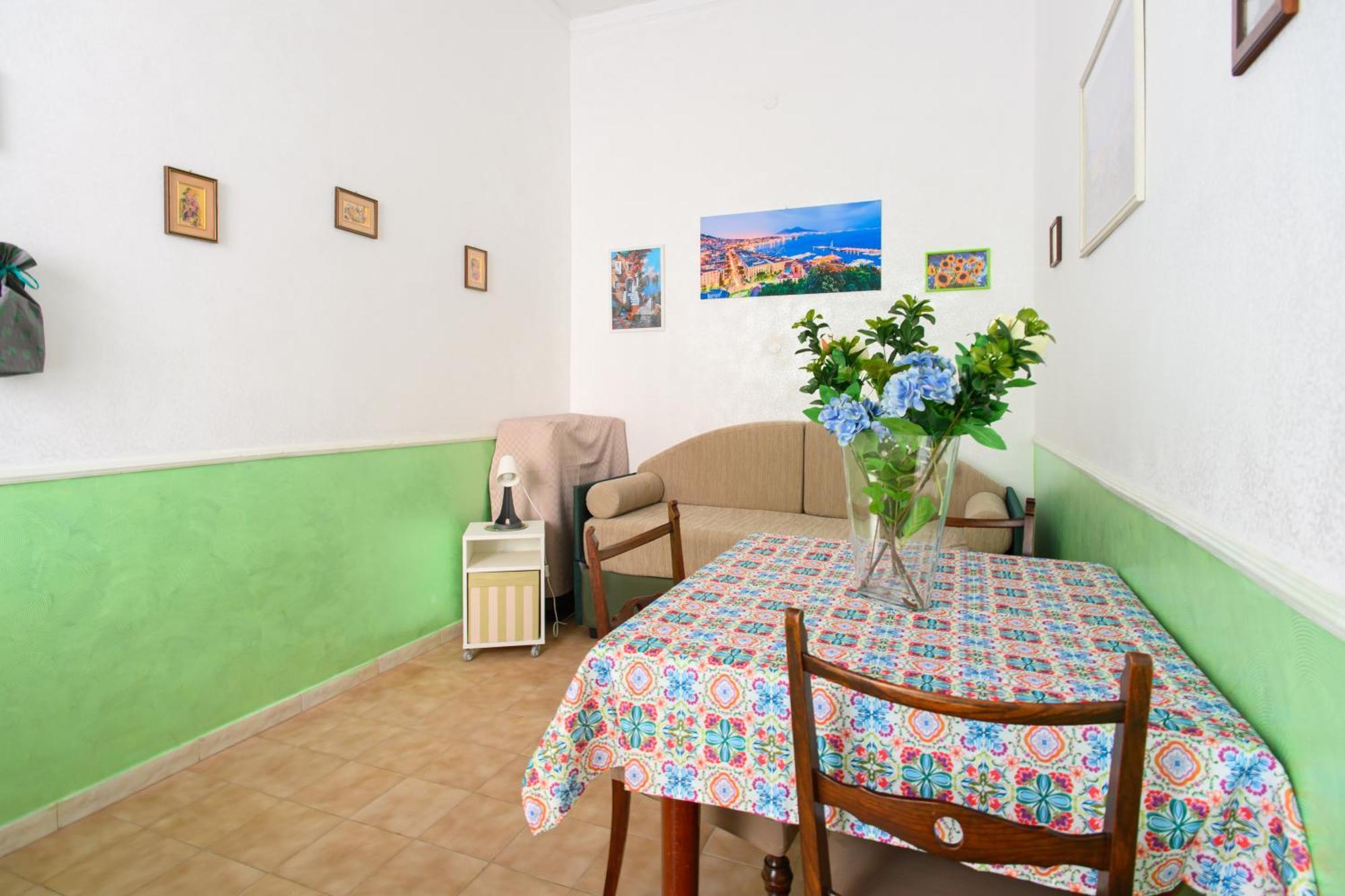 Apartment Residenza Falcone, 36 Naples